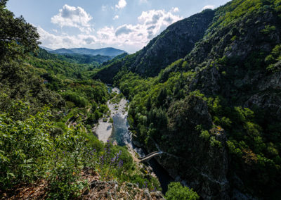 Sébastien Crego ardèche pont du diable montagnes rivière verdure